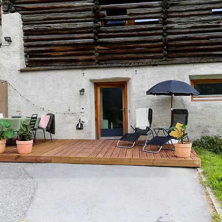 Chasa Savue Apartment
